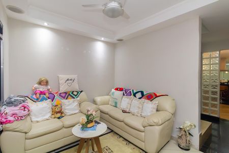 Sala de casa à venda com 2 quartos, 40m² em Conjunto Residencial José Bonifácio, São Paulo