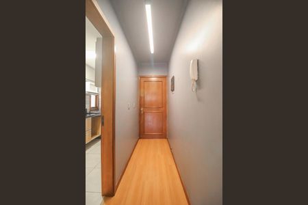 Apartamento para alugar com 64m², 2 quartos e 1 vagaCorredor
