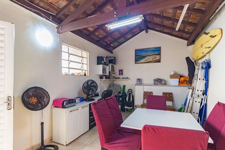 Casa para alugar com 156m², 2 quartos e 3 vagas Casa para alugar com 156m², 2 quartos e 3 vagasEscritório