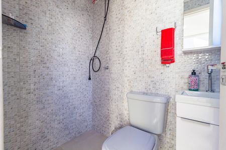 Casa para alugar com 156m², 2 quartos e 3 vagas Casa para alugar com 156m², 2 quartos e 3 vagasBanheiro - Área de Serviço