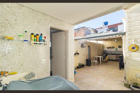 Casa para alugar com 156m², 2 quartos e 3 vagas Casa para alugar com 156m², 2 quartos e 3 vagasÁrea de Serviço