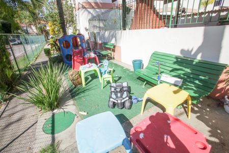 Apartamento para alugar com 56m², 2 quartos e 1 vagaÁrea comum - Playground