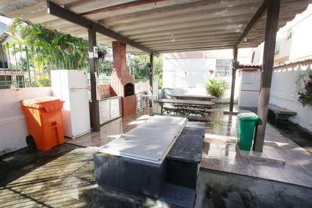 Apartamento para alugar com 56m², 2 quartos e 1 vagaÁrea comum - Salão de festas