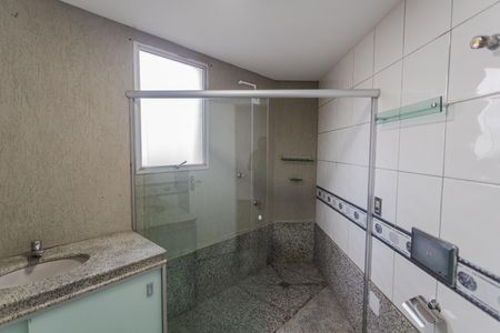 Apartamento à venda com 220m², 3 quartos e 2 vagasBanheiro da Suíte