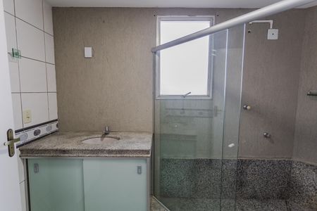 Apartamento à venda com 220m², 3 quartos e 2 vagasBanheiro da Suíte