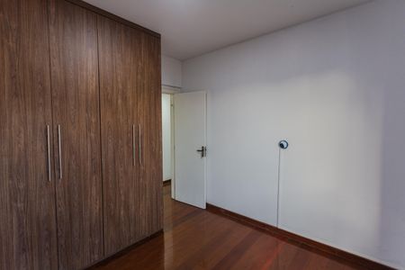 Apartamento à venda com 220m², 3 quartos e 2 vagasQuarto 2