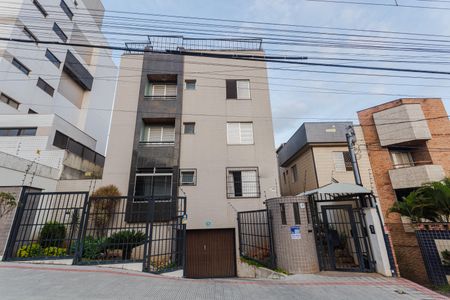 Apartamento à venda com 220m², 3 quartos e 2 vagasFachada