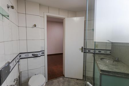 Apartamento à venda com 220m², 3 quartos e 2 vagasBanheiro da Suíte
