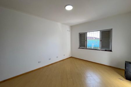 Casa para alugar com 210m², 4 quartos e 3 vagasSuite 