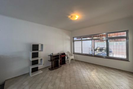 Casa para alugar com 210m², 4 quartos e 3 vagasSala