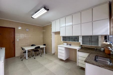 Casa para alugar com 210m², 4 quartos e 3 vagasCozinha