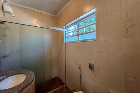 Casa para alugar com 210m², 4 quartos e 3 vagasBanheiro da Suíte