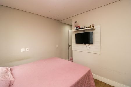 Apartamento à venda com 72m², 2 quartos e 2 vagas Apartamento à venda com 72m², 2 quartos e 2 vagasSuíte