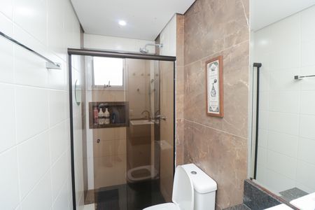 Apartamento à venda com 72m², 2 quartos e 2 vagas Apartamento à venda com 72m², 2 quartos e 2 vagasBanheiro Social