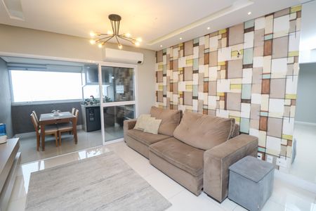 Sala de apartamento à venda com 2 quartos, 72m² em Vila Curuçá, Santo André