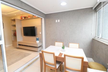 Apartamento à venda com 72m², 2 quartos e 2 vagas Apartamento à venda com 72m², 2 quartos e 2 vagasVaranda gourmet