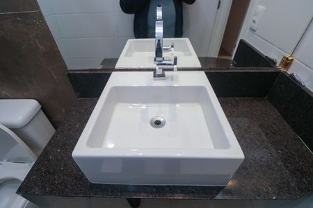 Apartamento à venda com 72m², 2 quartos e 2 vagas Apartamento à venda com 72m², 2 quartos e 2 vagasBanheiro Social