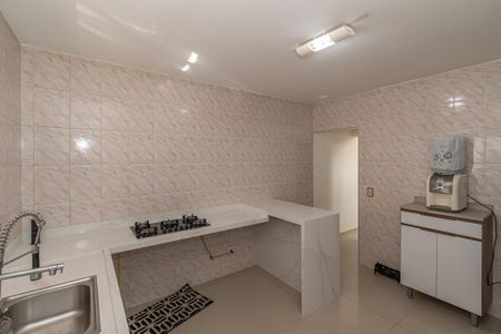 Cozinha  de casa à venda com 3 quartos, 280m² em Parque Bandeirantes I (nova Veneza), Sumaré