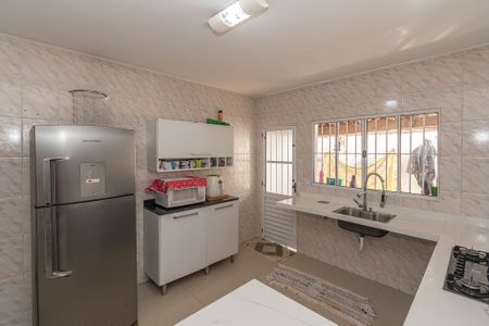 Casa à venda com 280m², 3 quartos e 2 vagasc