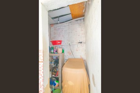 Área de serviço de casa à venda com 2 quartos, 60m² em Guajuviras, Canoas