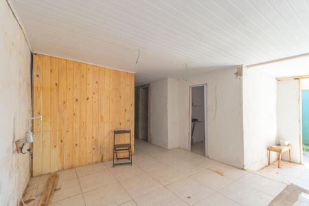 Casa à venda com 60m², 2 quartos e 1 vaga Casa à venda com 60m², 2 quartos e 1 vagaFundos