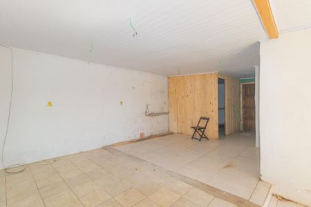 Casa à venda com 60m², 2 quartos e 1 vaga Casa à venda com 60m², 2 quartos e 1 vagaFundos