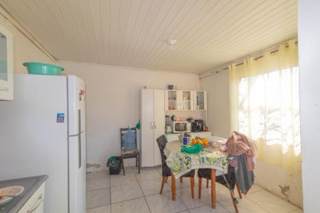 Cozinha de casa à venda com 2 quartos, 60m² em Guajuviras, Canoas