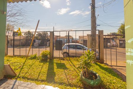 Vista da Sala de casa à venda com 2 quartos, 60m² em Guajuviras, Canoas
