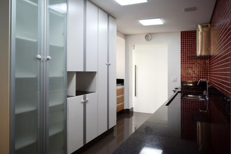 Apartamento à venda com 136m², 3 quartos e 2 vagasCozinha
