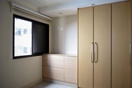 Apartamento à venda com 136m², 3 quartos e 2 vagasSuíte 2