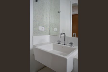 Apartamento à venda com 136m², 3 quartos e 2 vagasBanheiro da Suíte 2