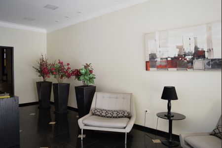 Apartamento à venda com 136m², 3 quartos e 2 vagasHall social