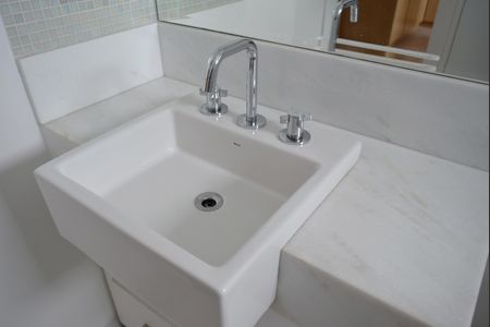 Apartamento à venda com 136m², 3 quartos e 2 vagasBanheiro da Suíte 2