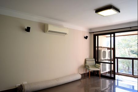 Apartamento à venda com 136m², 3 quartos e 2 vagasSala