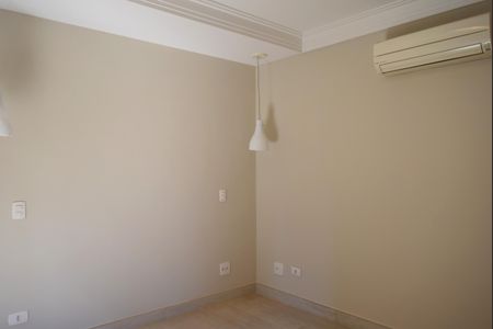 Apartamento à venda com 136m², 3 quartos e 2 vagasSuíte 1