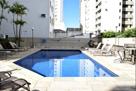 Apartamento à venda com 136m², 3 quartos e 2 vagasPiscina