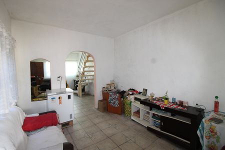 Casa à venda com 180m², 3 quartos e 3 vagasSala 2