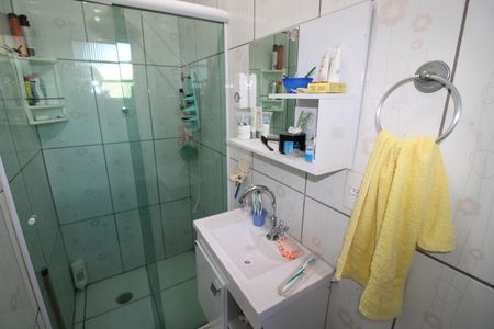 Casa à venda com 180m², 3 quartos e 3 vagasBanheiro 2