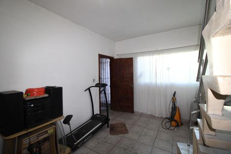 Casa à venda com 180m², 3 quartos e 3 vagasSala