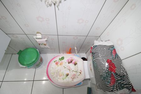Casa à venda com 180m², 3 quartos e 3 vagasBanheiro 2