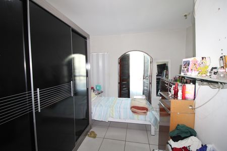 Quarto 1 de casa à venda com 3 quartos, 180m² em Vila Carmosina, São Paulo