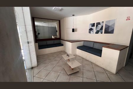 Apartamento à venda com 68m², 3 quartos e 1 vaga Apartamento à venda com 68m², 3 quartos e 1 vagaHall