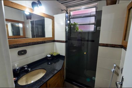 Apartamento à venda com 68m², 3 quartos e 1 vaga Apartamento à venda com 68m², 3 quartos e 1 vagaBanheiro Social