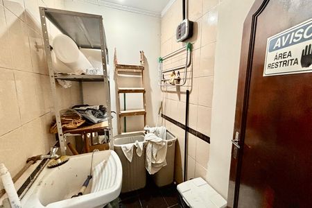 Área de serviço de casa à venda com 8 quartos, 327m² em Vila Gomes Cardim, São Paulo