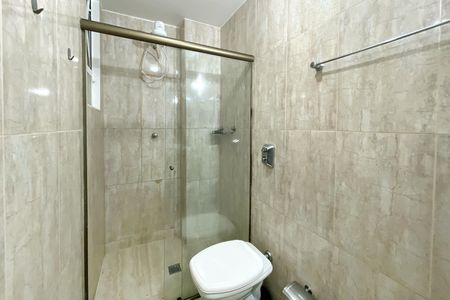 Apartamento à venda com 123m², 3 quartos e 1 vaga Apartamento à venda com 123m², 3 quartos e 1 vagaBanheiro