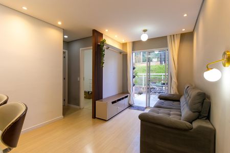 Sala de apartamento para alugar com 2 quartos, 62m² em Bairro Nakamura Park, Cotia