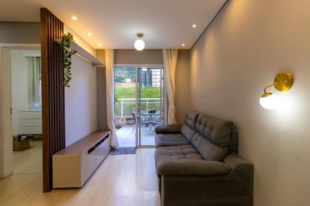 Sala de apartamento para alugar com 2 quartos, 62m² em Bairro Nakamura Park, Cotia