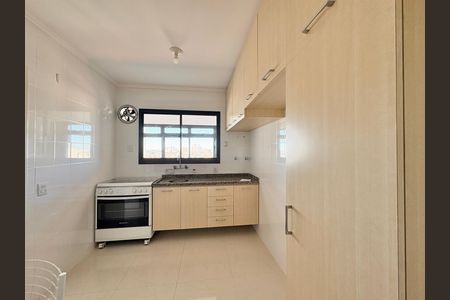Cozinha de apartamento para alugar com 3 quartos, 103m² em Vila Albertina, São Paulo