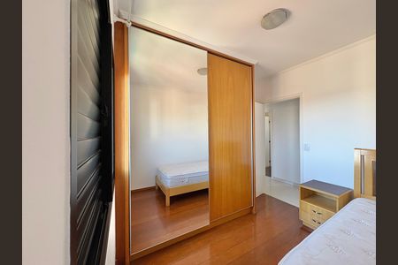 Quarto 1 de apartamento para alugar com 3 quartos, 103m² em Vila Albertina, São Paulo