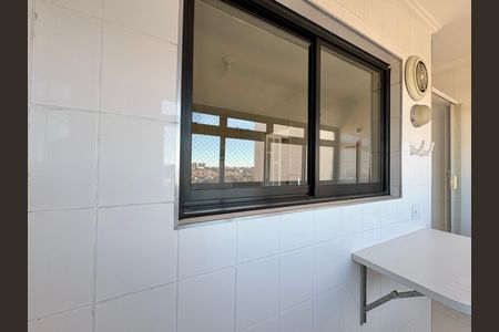 Área de Serviço de apartamento para alugar com 3 quartos, 103m² em Vila Albertina, São Paulo